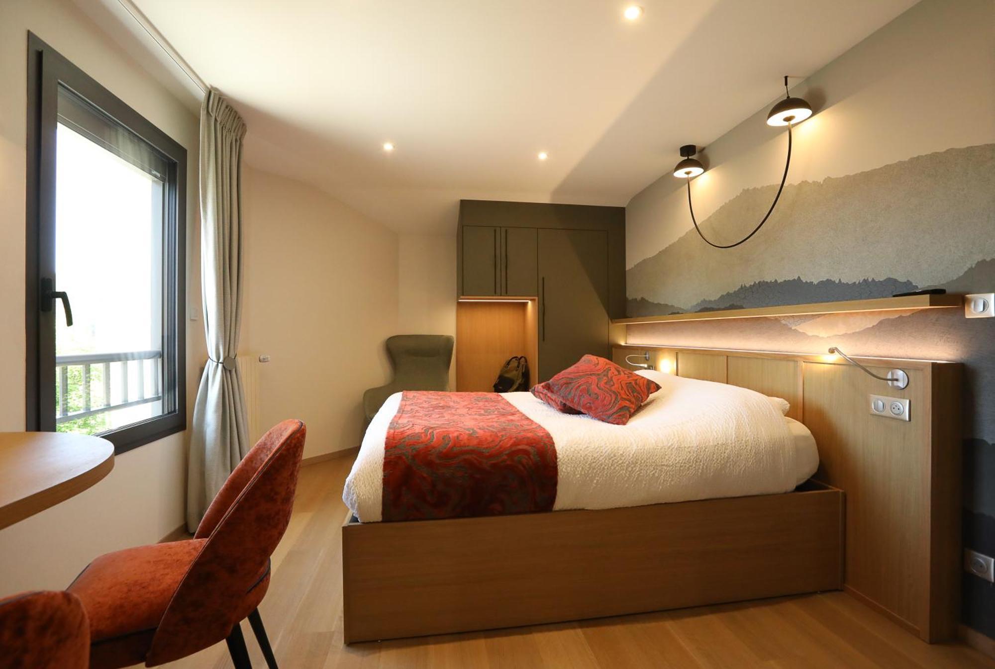 Logis Hotel Spa Restaurant Le Provence Ланарс Екстер'єр фото